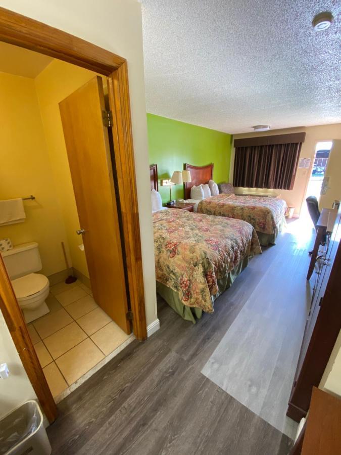 Budget Host Inn - Baxley Zewnętrze zdjęcie