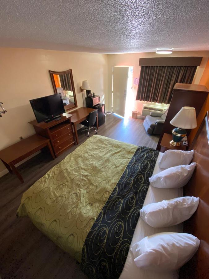 Budget Host Inn - Baxley Zewnętrze zdjęcie